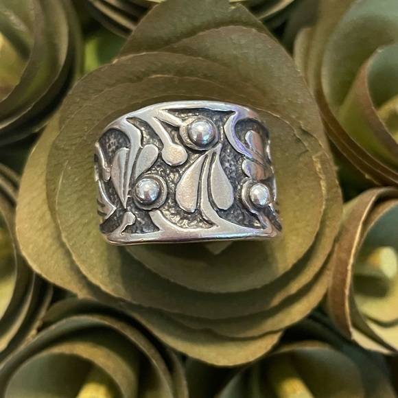 Silpada Floral Vine Holy Trinity Sterling Silver Ring R1686 Size 11 - Picture 4 of 11